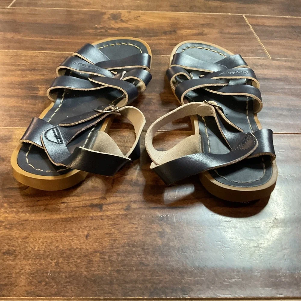 Salt Water Sandals by Hoy Original The Original Navy Blue Leather Sandals Size 5